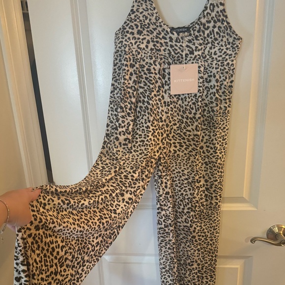 Kittenish Leopard Jumpsuit - Picture 4 of 7